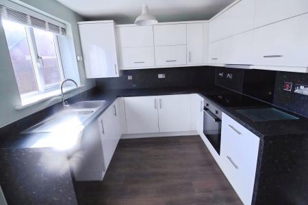 2 bedroom Terraced House to let in College Chase, Bedford, MK45