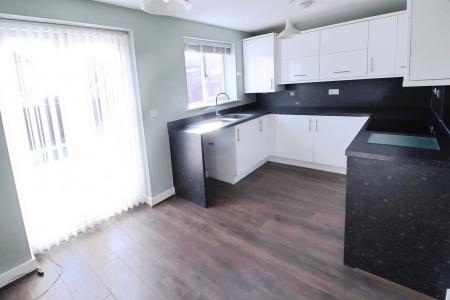 2 bedroom Terraced House to let in College Chase, Bedford, MK45
