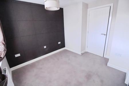 2 bedroom Terraced House to let in College Chase, Bedford, MK45