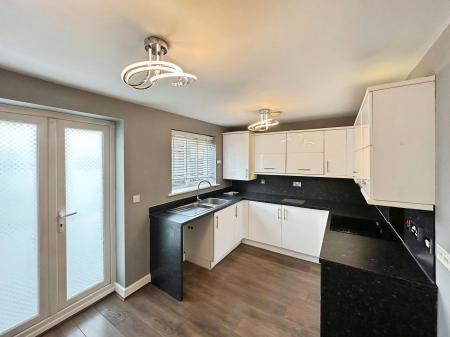 2 bedroom Terraced House to let in College Chase, Bedford, MK45