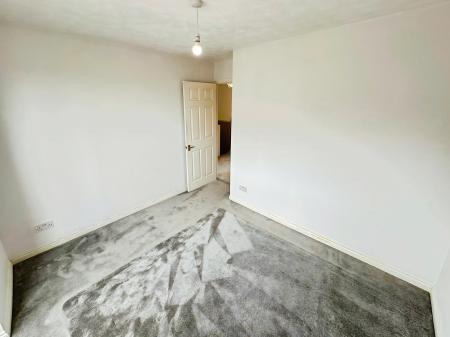 4 bedroom Detached house to let in Charndon Close, Bramingham, Luton, LU3