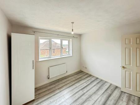 4 bedroom Detached house to let in Charndon Close, Bramingham, Luton, LU3