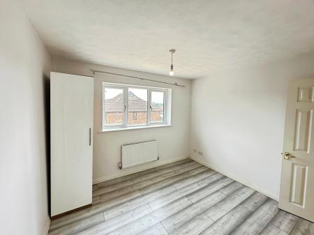 4 bedroom Detached house to let in Charndon Close, Bramingham, Luton, LU3