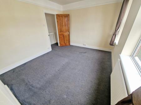 3 bedroom Terraced House for sale in Beechwood Road, Leagrave, Luton, LU4
