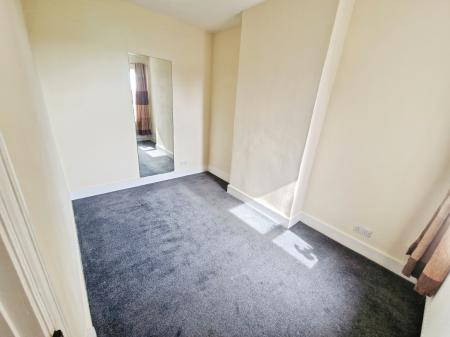 3 bedroom Terraced House for sale in Beechwood Road, Leagrave, Luton, LU4