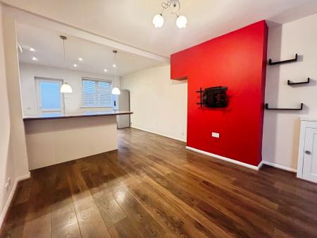 2 bedroom Terraced House to let in Chesford Road, Wigmore, Luton, LU2