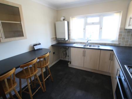 1 bedroom Flat for sale in Moreton Road North, Round Green, Luton, LU2