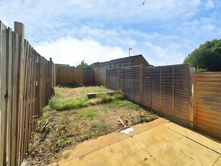 2 bedroom Terraced House to let in Swan Mead, Lewsey Farm, Luton, LU4