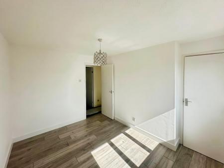2 bedroom Terraced House to let in Swan Mead, Lewsey Farm, Luton, LU4