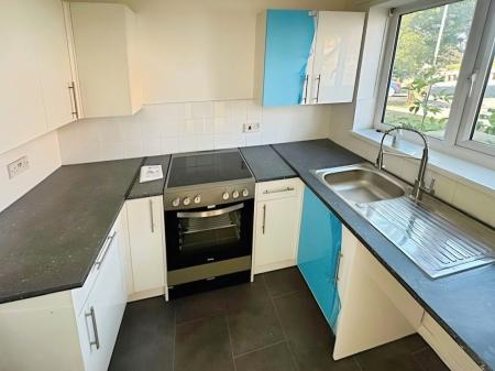 2 bedroom Terraced House to let in Swan Mead, Lewsey Farm, Luton, LU4