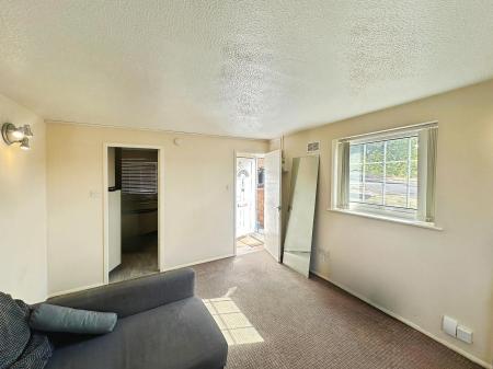 0 bedroom Studio flat to let in Twyford Drive, Wigmore, Luton, LU2