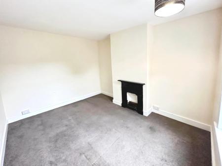 1 bedroom Flat to let in High Town Road, High Town, Luton, LU2