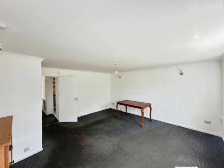 3 bedroom Terraced House to let in Sylam Close, Luton, LU3