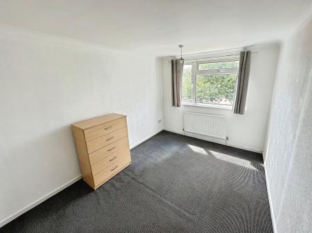 3 bedroom Terraced House to let in Sylam Close, Luton, LU3