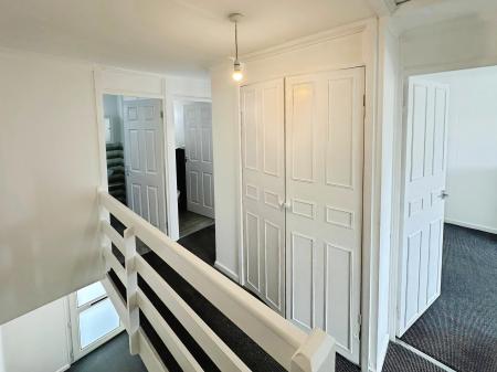 3 bedroom Terraced House to let in Sylam Close, Luton, LU3