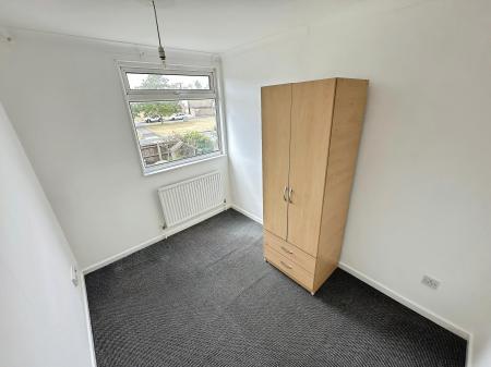 3 bedroom Terraced House to let in Sylam Close, Luton, LU3