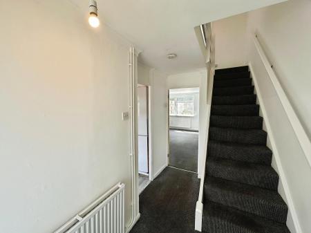 3 bedroom Terraced House to let in Sylam Close, Luton, LU3