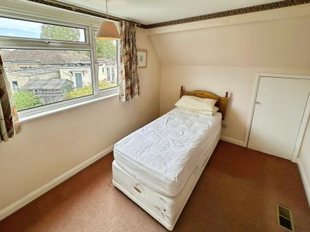 3 bedroom Detached house to let in Eaton Bray