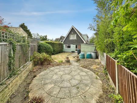 3 bedroom Detached house to let in Eaton Bray