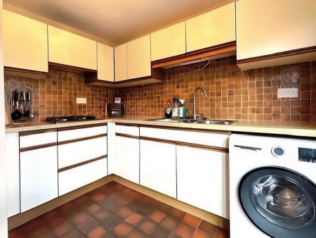 3 bedroom Detached house to let in Eaton Bray