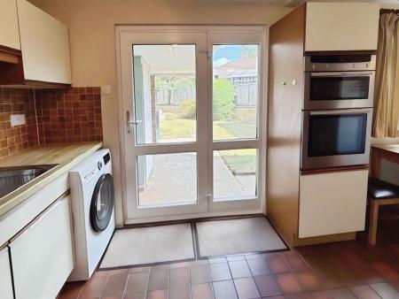 3 bedroom Detached house to let in Eaton Bray