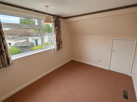 3 bedroom Detached house to let in Eaton Bray