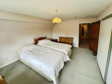 3 bedroom Detached house to let in Eaton Bray