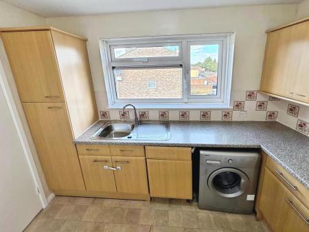 2 bedroom Flat for sale in Whipperley Ring, Luton, LU1
