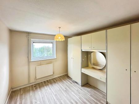 2 bedroom Flat for sale in Whipperley Ring, Luton, LU1