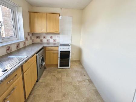 2 bedroom Flat for sale in Whipperley Ring, Luton, LU1