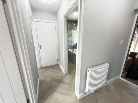 1 bedroom Flat to let in Plaiters Way, Dunstable, LU5