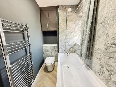 1 bedroom Flat to let in Plaiters Way, Dunstable, LU5