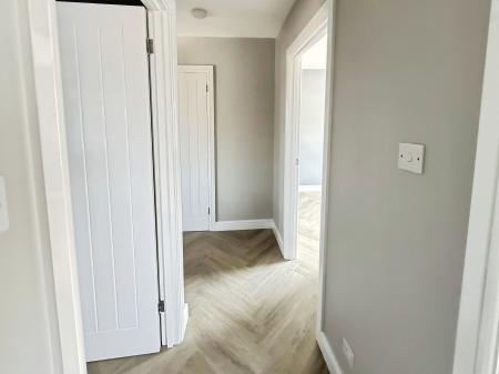 1 bedroom Flat to let in Plaiters Way, Dunstable, LU5