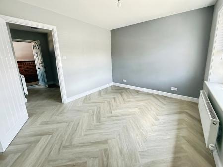 1 bedroom Flat to let in Plaiters Way, Dunstable, LU5