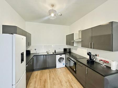 2 bedroom Flat to let in Wellington Street, Town Centre, Luton, LU1