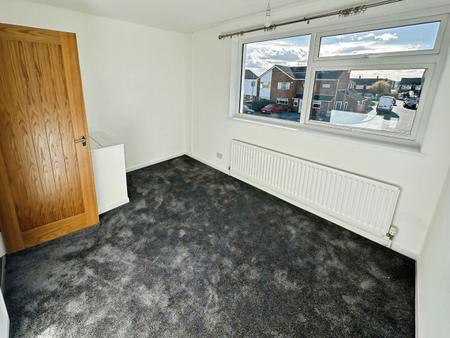2 bedroom Terraced House to let in Lancing Road, Wigmore, Luton, LU2
