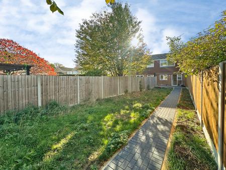 2 bedroom Terraced House to let in Lancing Road, Wigmore, Luton, LU2