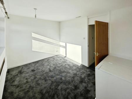 2 bedroom Terraced House to let in Lancing Road, Wigmore, Luton, LU2