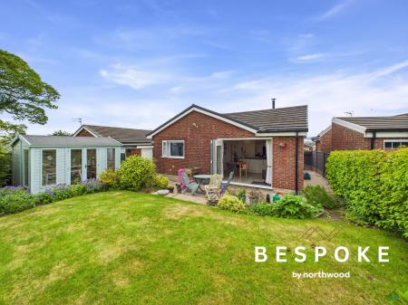 2 bedroom Link detached house for sale in Appleby Close, Macclesfield, SK11