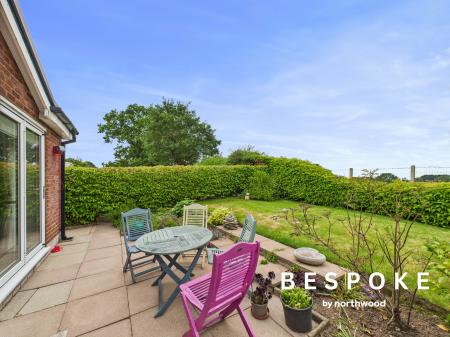 2 bedroom Link detached house for sale in Appleby Close, Macclesfield, SK11
