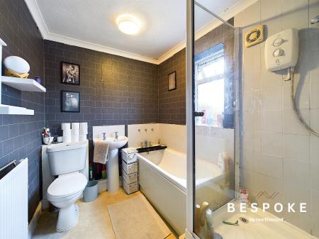 3 bedroom Terraced House for sale in Bostock Road, Macclesfield, SK11