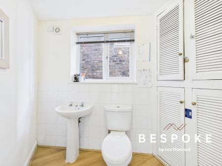 5 bedroom Terraced House for sale in Bridge Street, Macclesfield, SK11