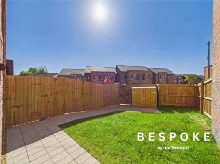 4 bedroom Town house for sale in Greenhills Close, Macclesfield, SK11