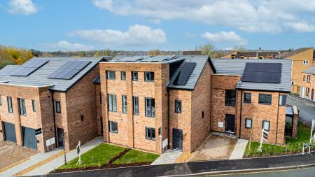 4 bedroom Town house for sale in Greenhills Close, Macclesfield, SK11