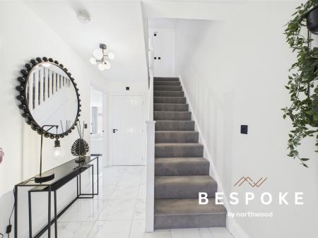 4 bedroom Town house for sale in Greenhills Close, Macclesfield, SK11