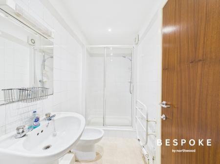 4 bedroom Apartment for sale in Parkway, Wilmslow, SK9