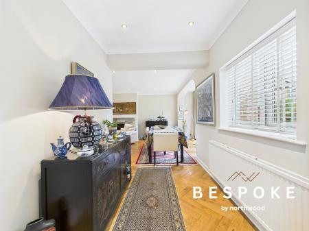 4 bedroom House for sale in Robin Lane, Macclesfield, SK11