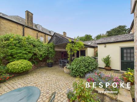 4 bedroom House for sale in Robin Lane, Macclesfield, SK11