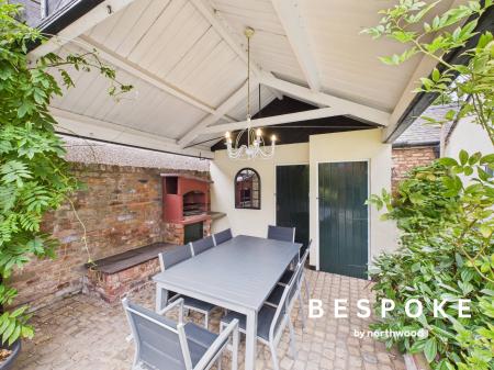 4 bedroom House for sale in Robin Lane, Macclesfield, SK11