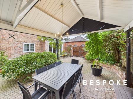 4 bedroom House for sale in Robin Lane, Macclesfield, SK11